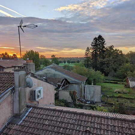 Appartement Le Cinoche, Cocon Sous Les Toits à Pont-de-Vaux Extérieur photo